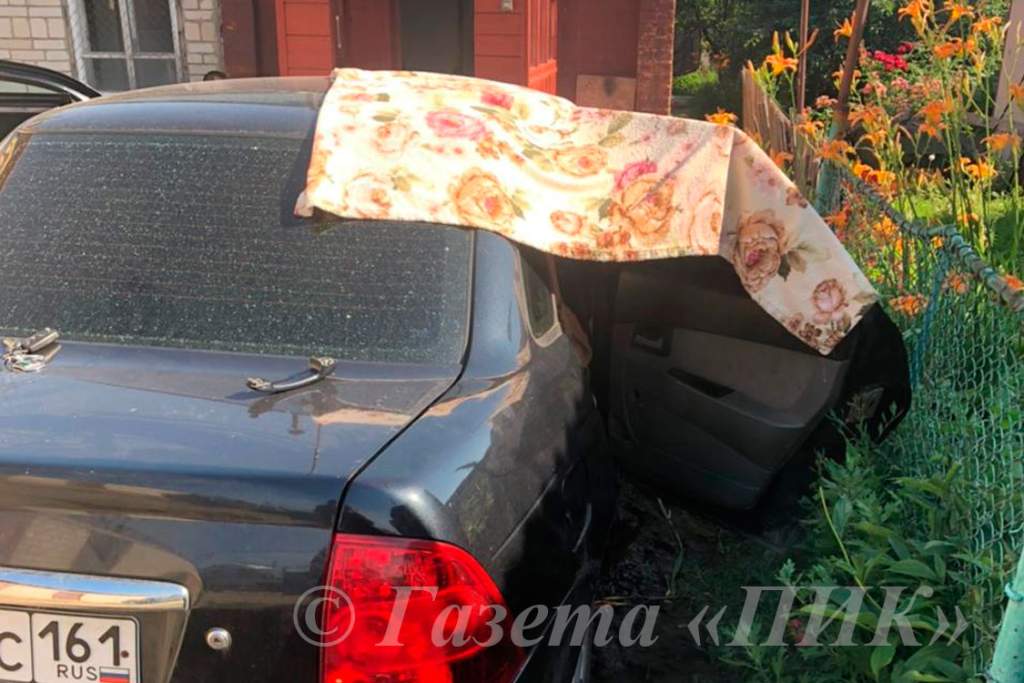 Играли в прятки: сестренки задохнулись  в машине в Ростовской области