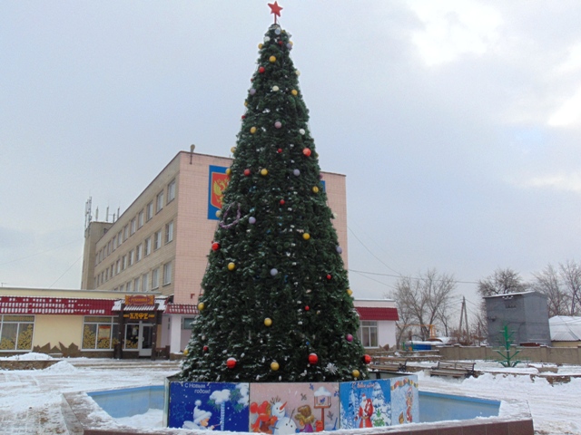 Погода на 14 дней в миллерово ростовской. Г. Миллерово (Миллеровский район). Центральная елка Миллерово Ростовская область. Зима в Миллерово Ростовской области. Центральная площадь Миллерово.