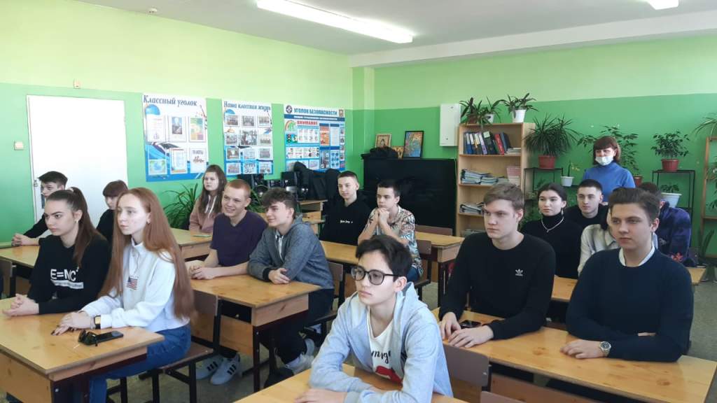 Учащиеся миллеровского лицея №7  участвуют в профориентационном проекте Донецкого института Южного Университета