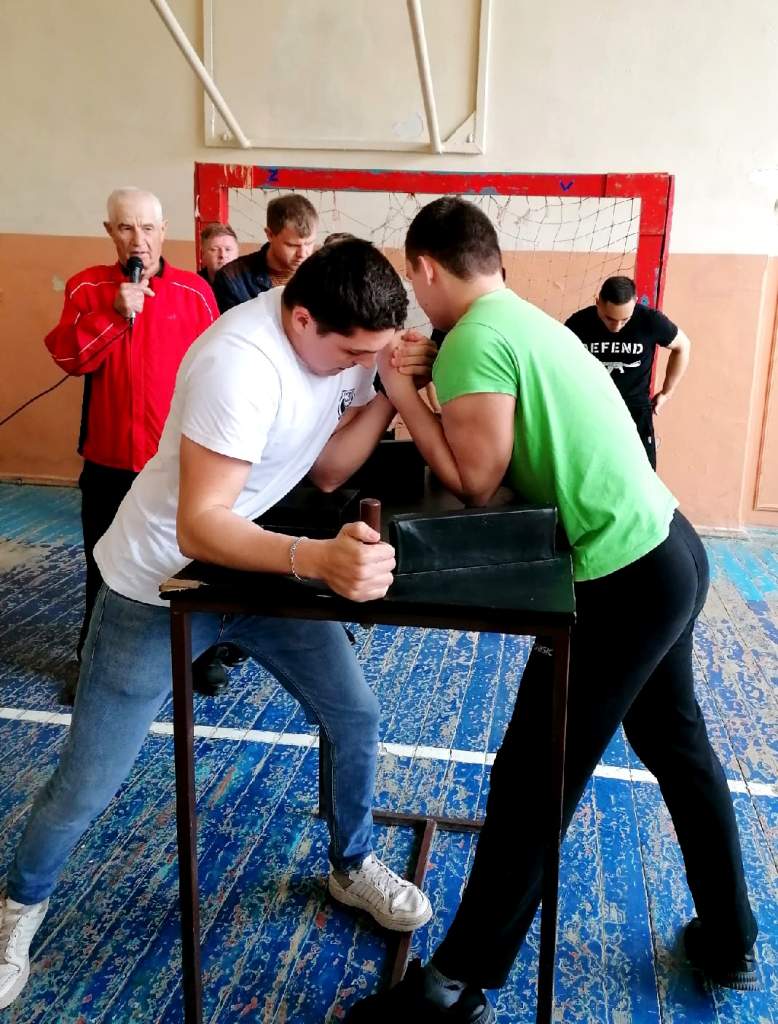 В Миллерово прошли соревнования по армрестлингу и гиревому спорту в рамках муниципального этапа Спартакиады Дона-2022