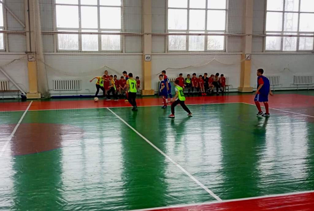 В Миллерово состоялся муниципальный этап соревнований по футболу «Кожаный мяч»