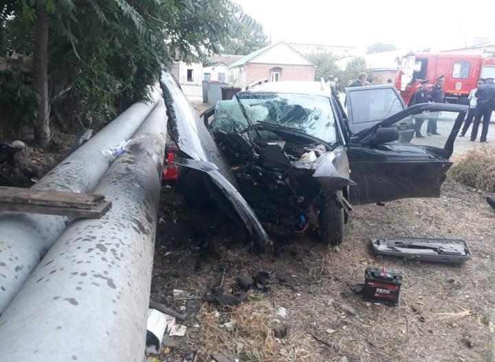 Влетел в забор: на Дону погиб 47-летний водитель легковушки