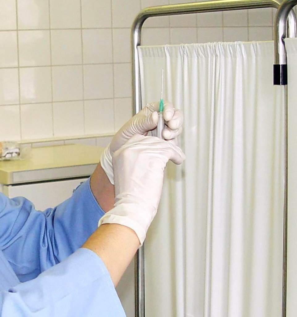 В ЦРБ Миллеровского района» продолжается иммунизация против гриппа
