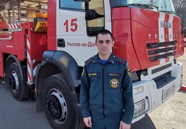 Донской пожарный спас в Донбассе девушку с пятью ножевым ранениями