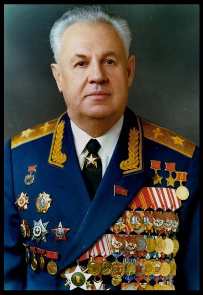 В Миллерово прошел урок памяти, посвященный дважды Герою Советского Союза, маршалу авиации А.Н.Ефимову