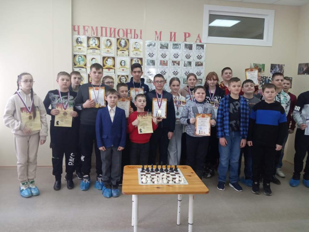 Миллеровские шахматисты успешно выступили на этапе Гран-при Ростовской области среди школьников