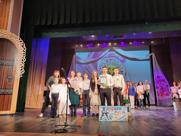 Семья Калининых из Миллерово вышла в финал конкурса «Областная семейная ассамблея»