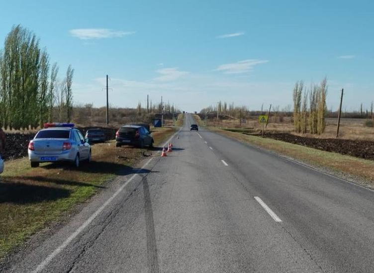 На автодороге Миллерово-Луганск в ДТП пострадал водитель