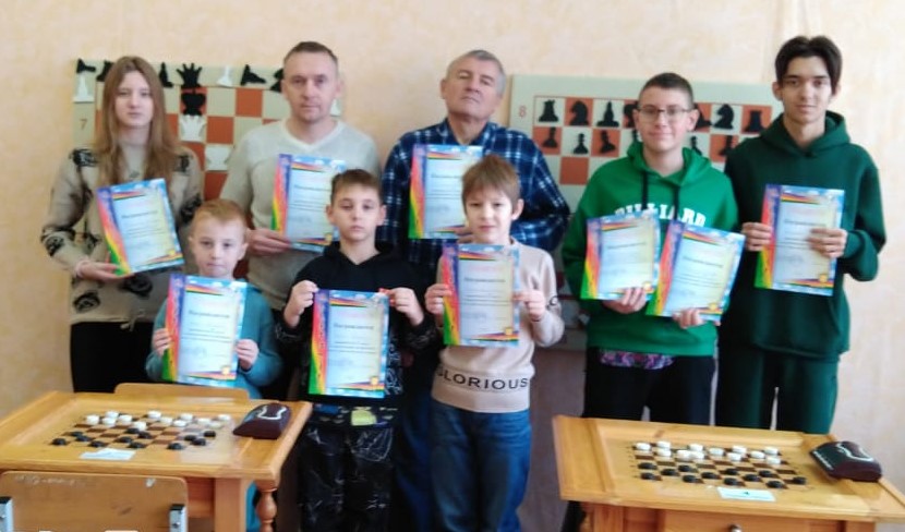День неизвестного солдата: в Миллерово прошли турниры по шахматам и русским шашкам
